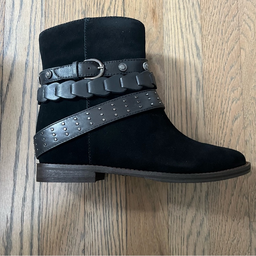 Lucky Black Leather Boots